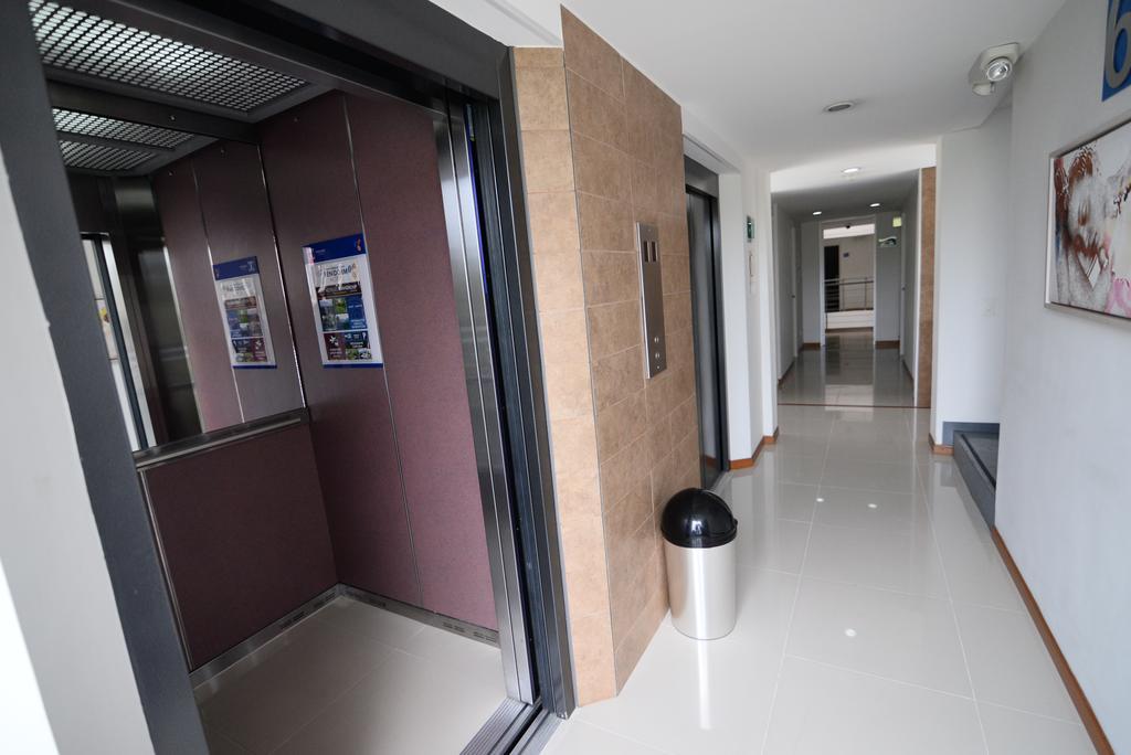 Benidorm Hotel 마니살레스 외부 사진